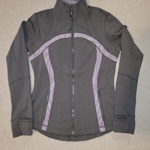 Lululemon jacket size 10